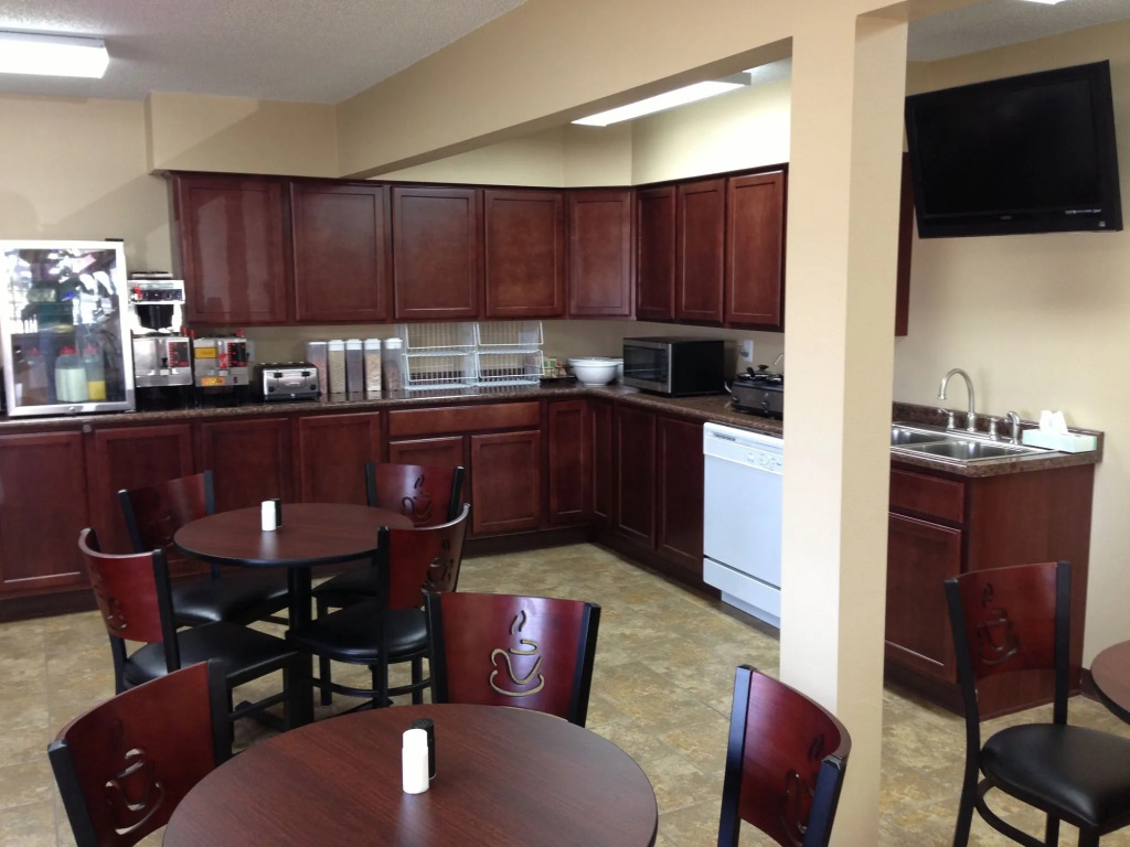 New Victorian Inn & Suites Kearney