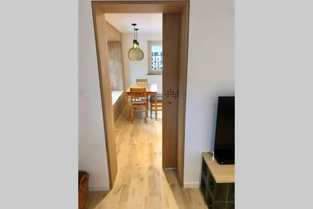 Brand new extra cosy appartment 300m from the lake