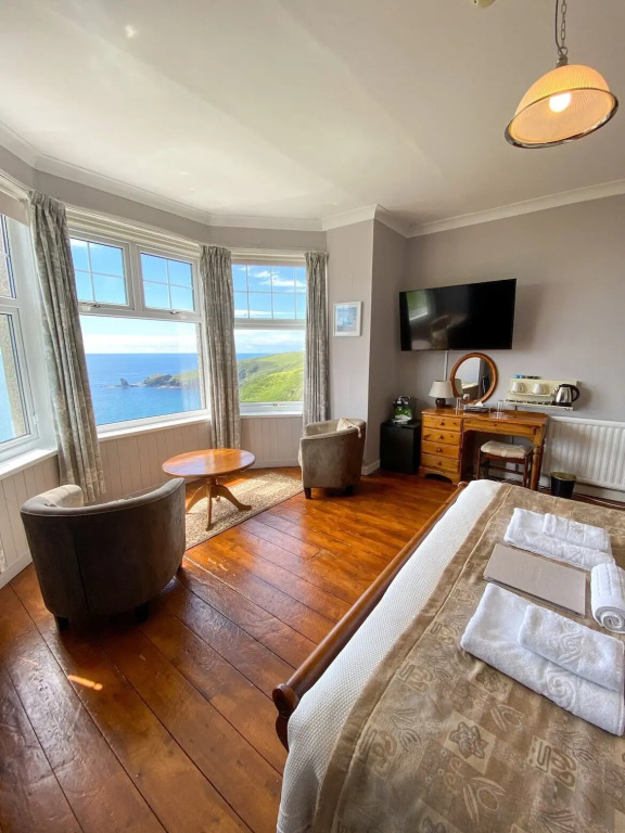 Housel Bay Hotel