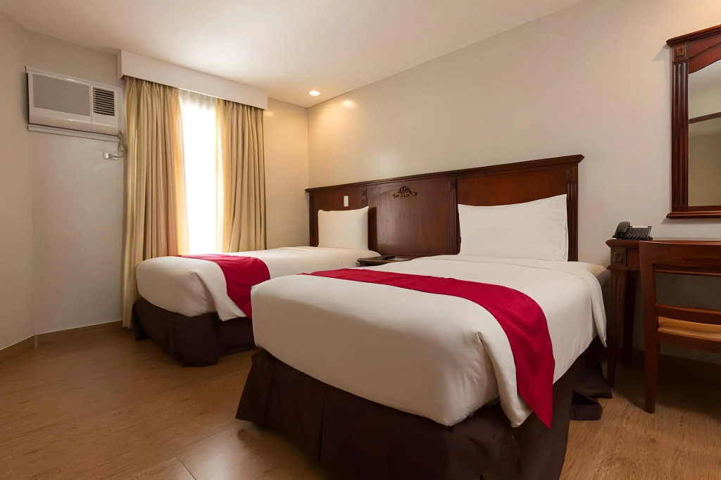 MJ Hotel and Suites