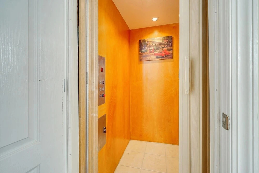 Walk to Beach! Spacious Surf City Escape
