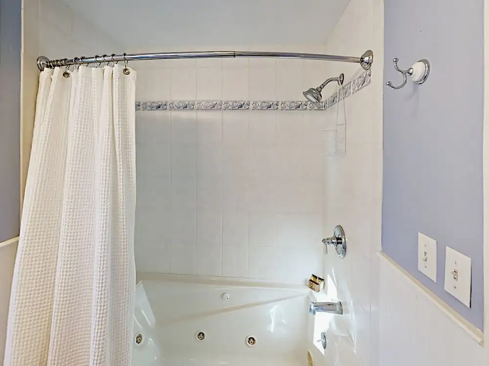 87 West Pond Rd Home 3 Bedrooms 2 Bathrooms Home