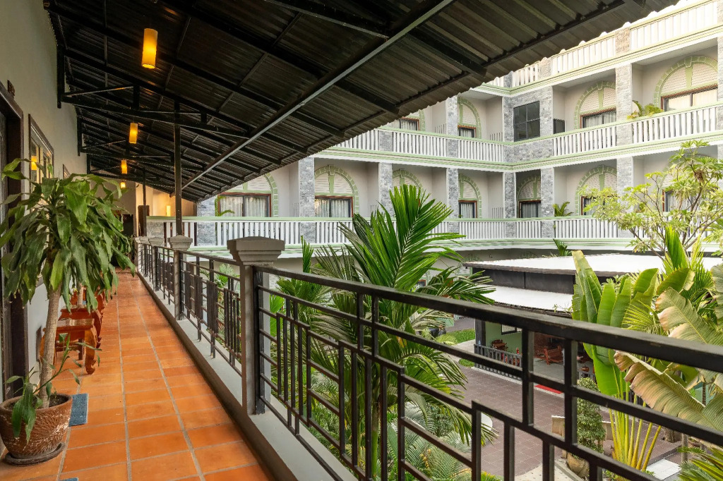 Reveal Angkor Hotel