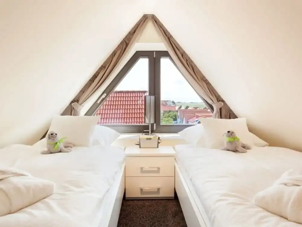 Reethuus Sud Modern Retreat