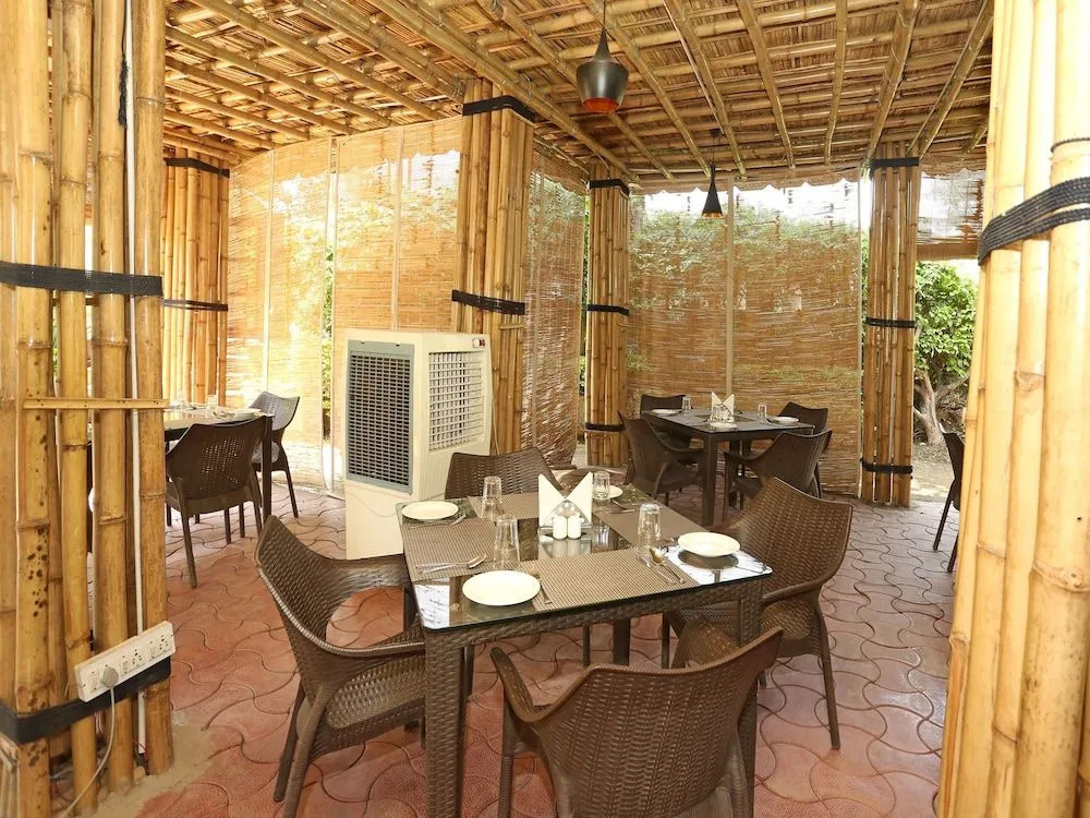 OYO 9666 Hotel The Fateh