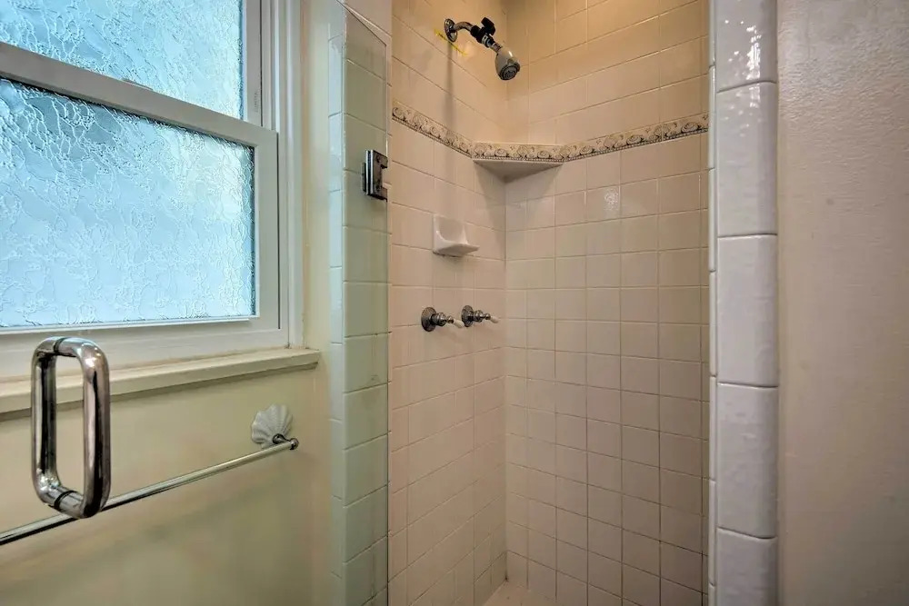 Avalon Escape: Everything Within Walking Distance!