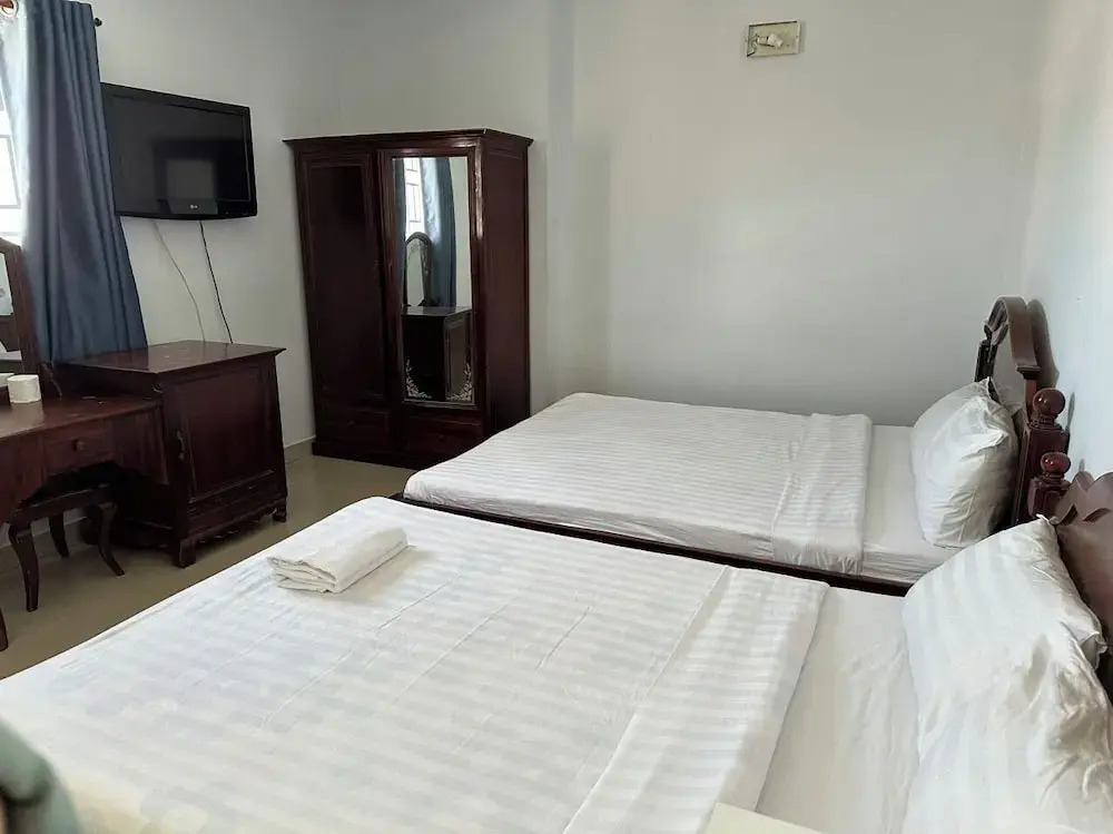 Hoang Tay 2 Hotel by Bay Luxury