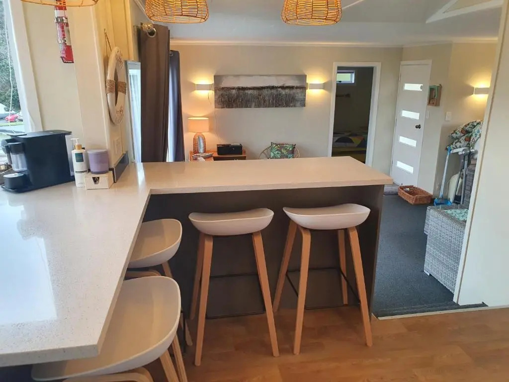 Stanmore Bay Beachfront Cottage
