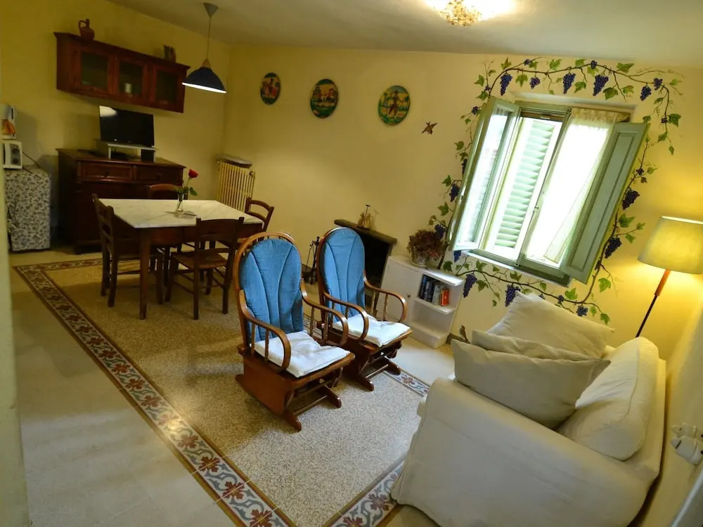 Bright Farmhouse in Montecatini Terme With Swimming Pool