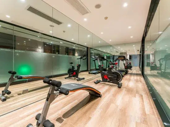 Home Inn Select Hotel (Gaoqiao South Metro Station, Gaoqiao Market, Changsha)