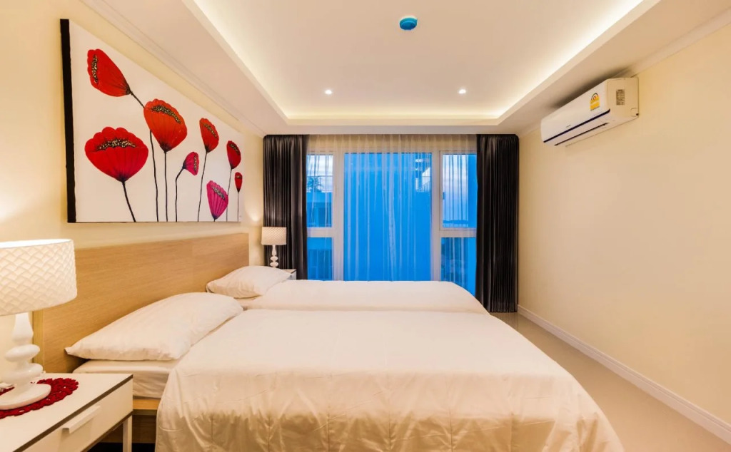 Sunset Boulevard by Pattaya Sunny Rentals