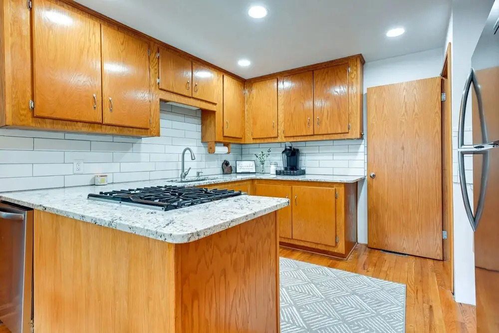 Grand Blanc Rental w/ Gas Grill & Private Yard