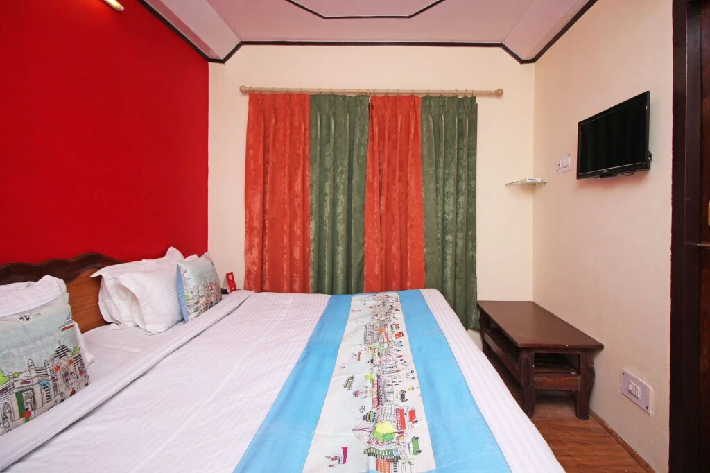 OYO 8878 Chinar Lake View