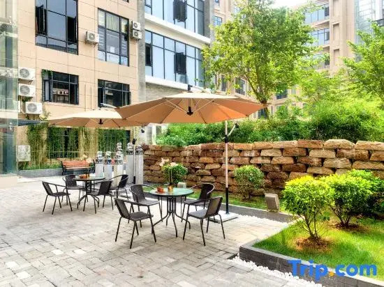 Huayu'an Private Courtyard