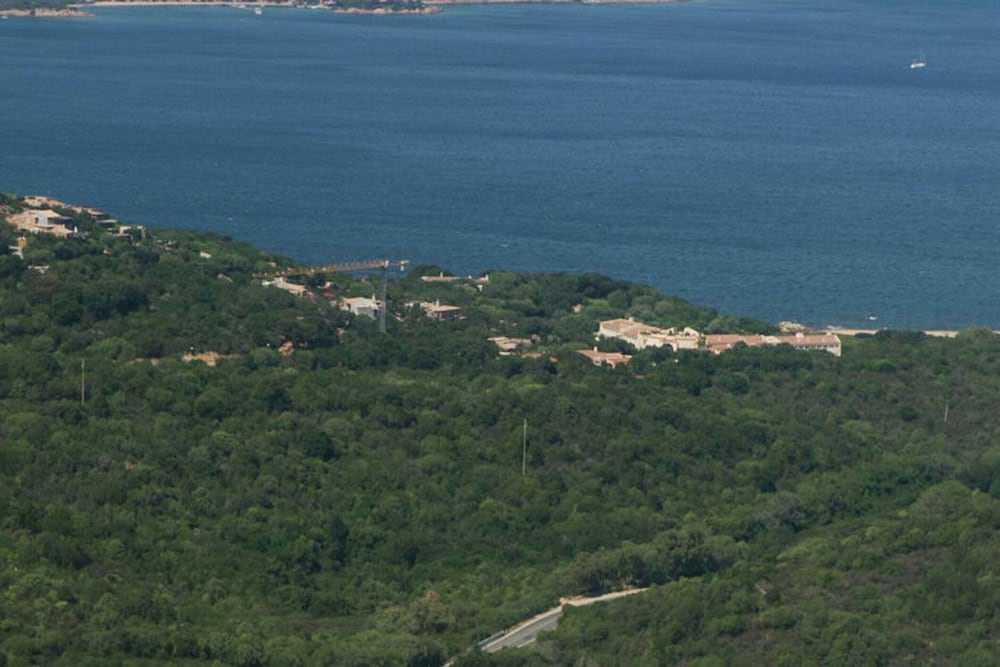 Holiday Home in Baja Sardinia Near Beach