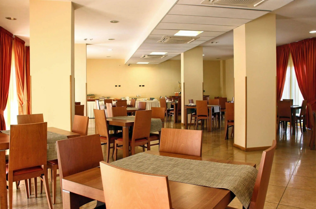 City Hotel