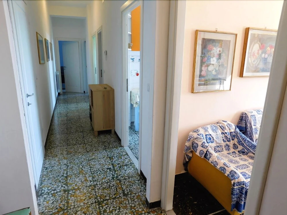 Appartamento Luminoso con Vista Mare
