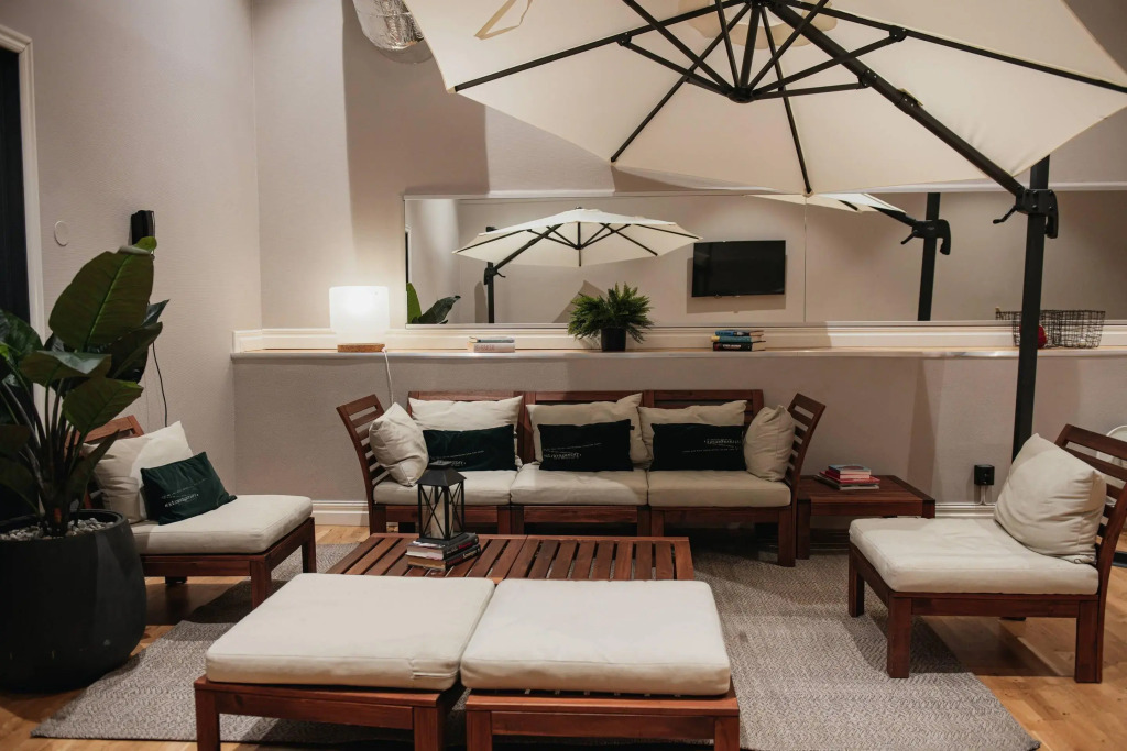 Home Hotel Borgen