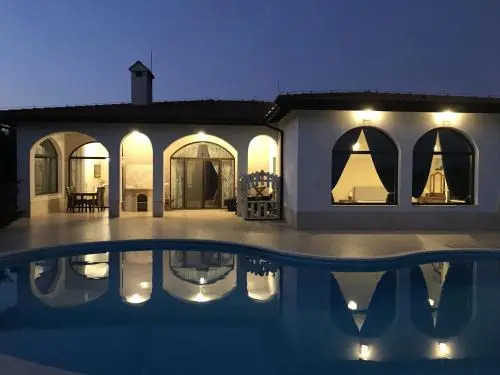 Private Villa 101 in BlackSeaRama
