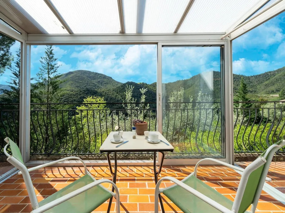 Lovely Country House With Private Pool