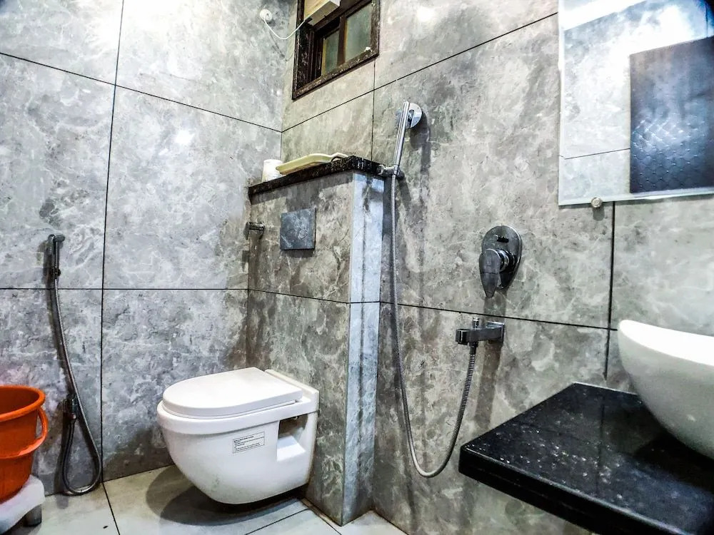 Hotel Orchid  Inn