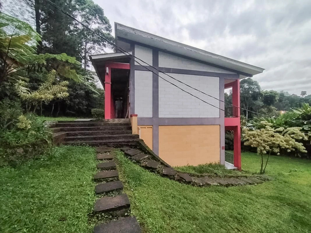 Kampung Resort Pertiwi RedPartner