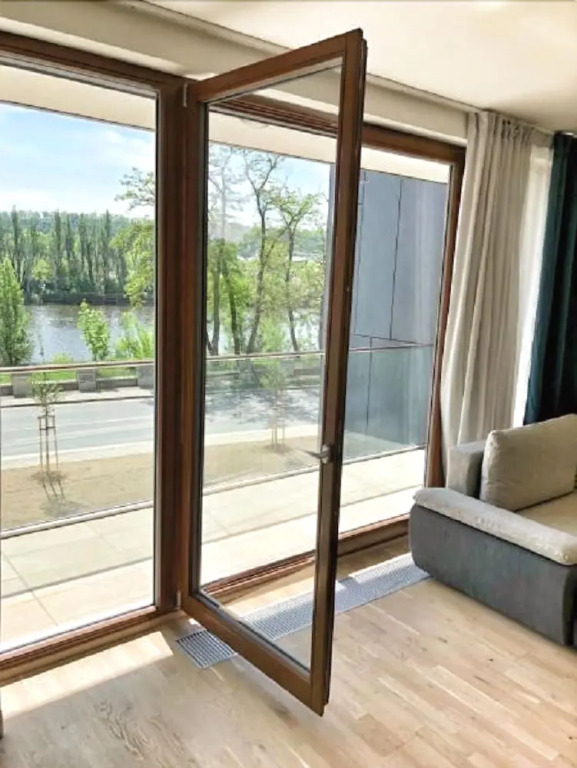 Luxury Riverside by REFA Group