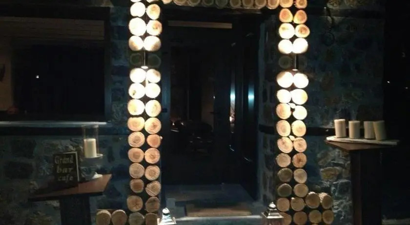 Grand House Suites