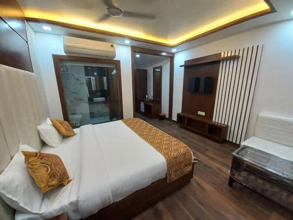 Rich Grand Hotel Near To Tajmahal