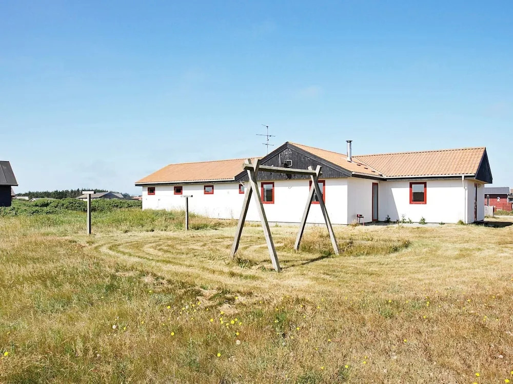 Lovely Holiday Home in Jutland with Hot Tub
