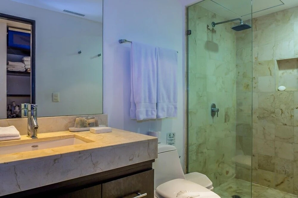 Elements Garden House 10 2 Bedroom Condo by Redawning