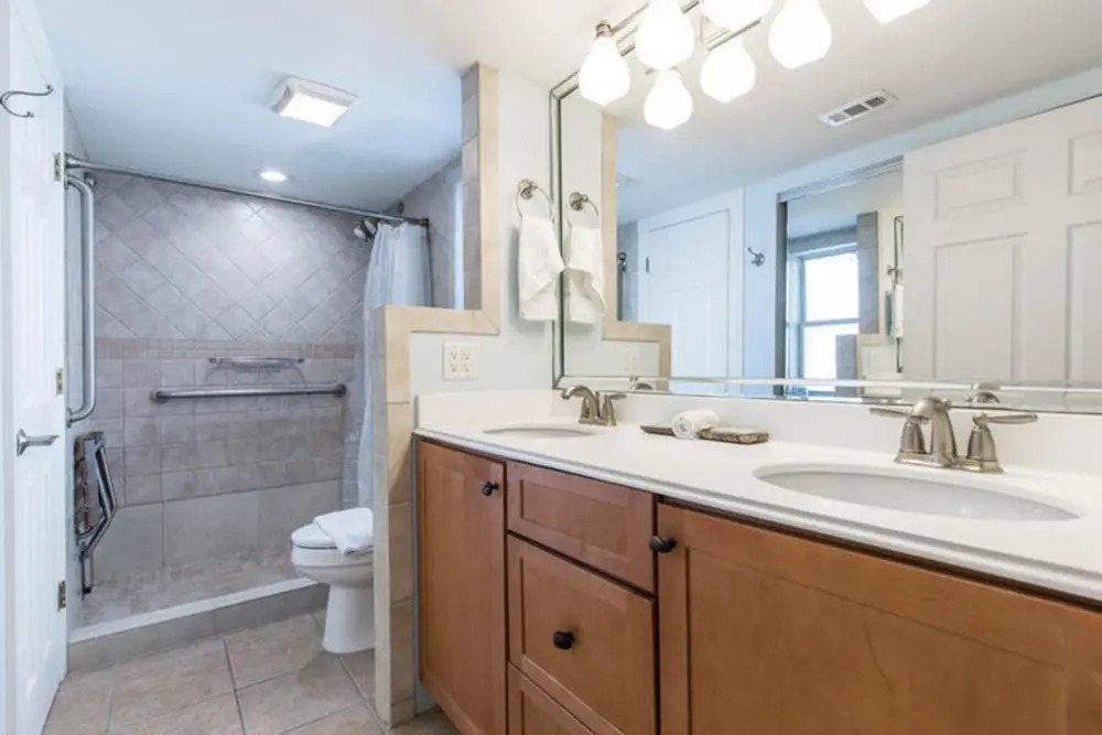 Suntide II Condominium 301