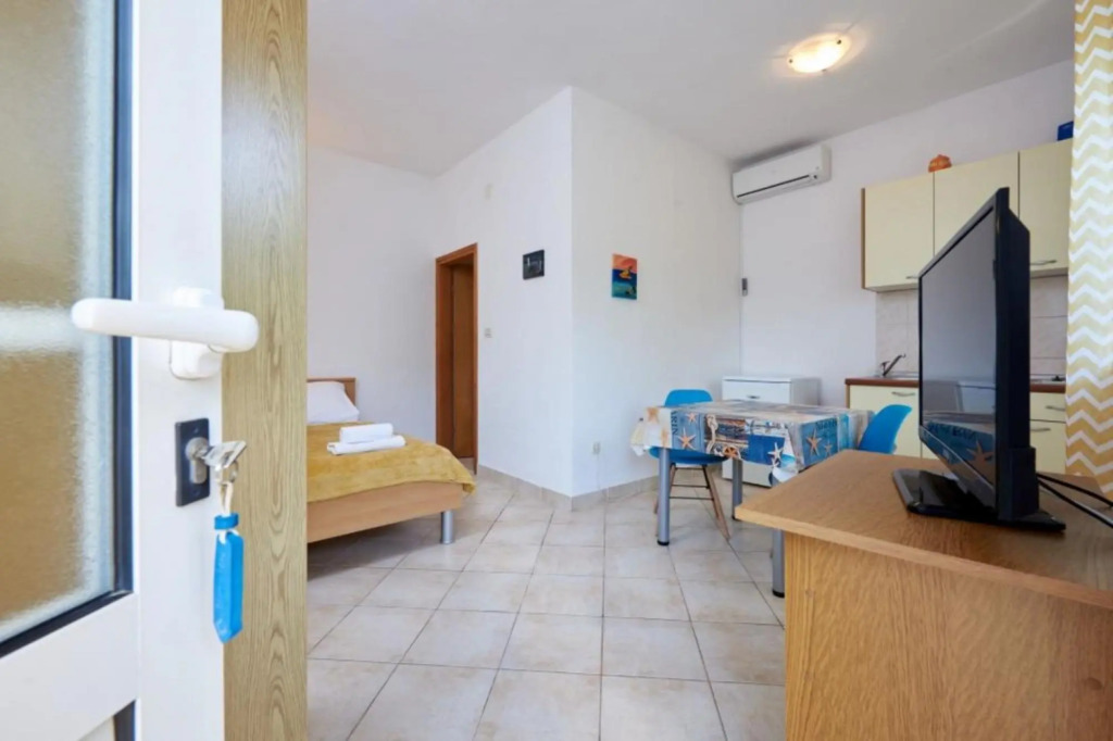 Mare - 30 m From Pebble Beach - SA1