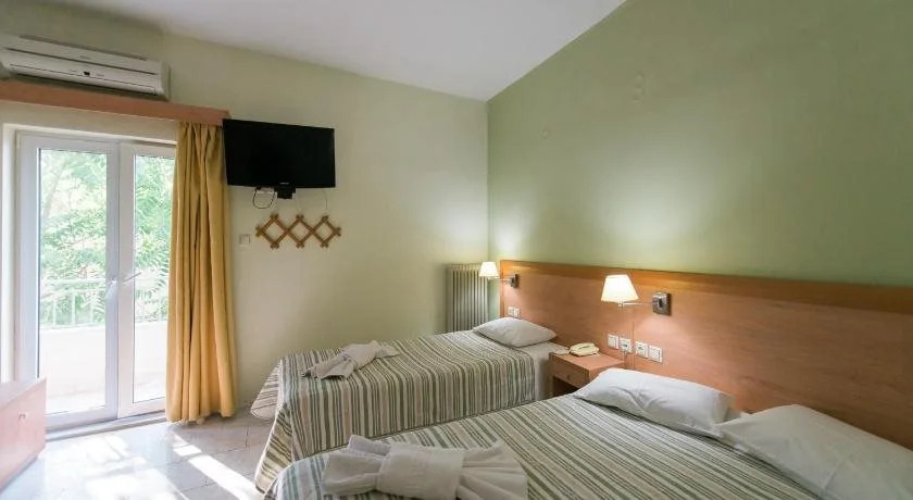 Plaz Hotel