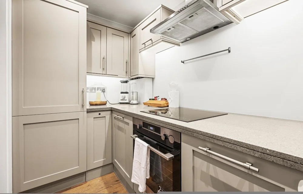 Stunning Flat in Chelsea Kings Road With Balcony