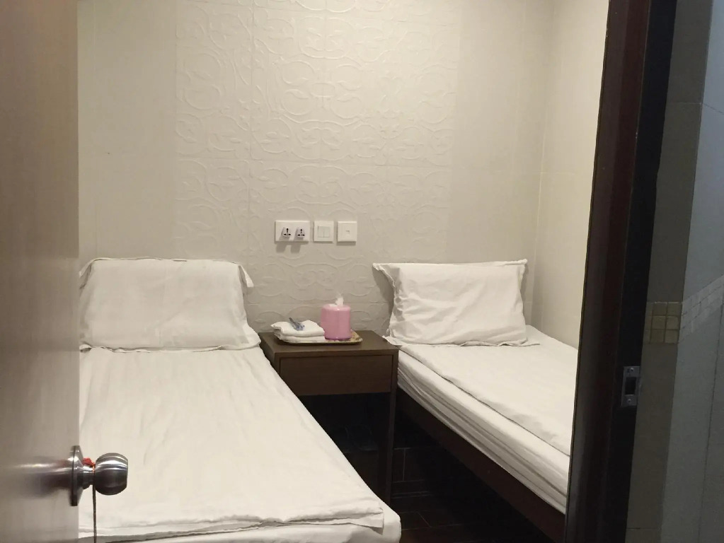 Ah Shan Hostel