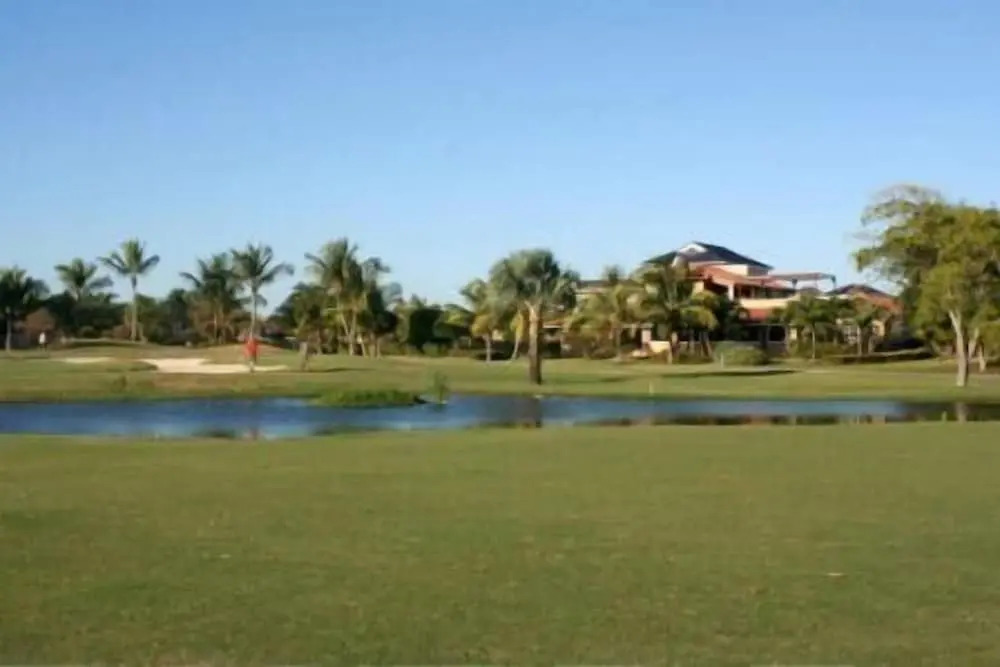 The Golf Suites