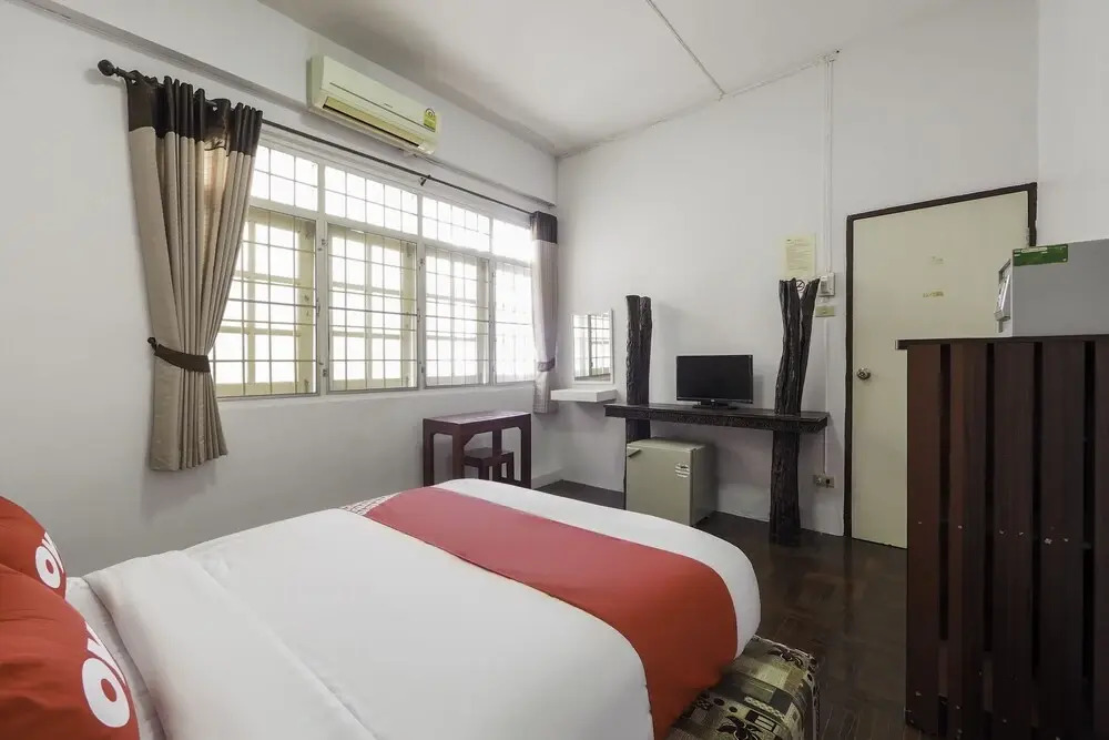 OYO 930 Born Guest House