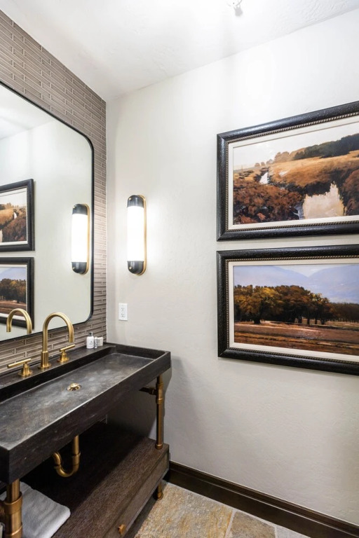 Incredible Private Home With Easy Access To All Park City Has To Offer! 6 Bedroom Home by Redawning