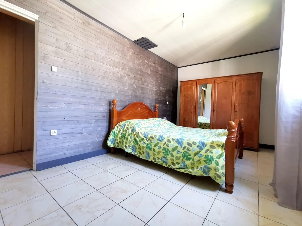 House with 4 Bedrooms in Cilaos, with Wonderful Mountain View, Enclosed Garden And Wifi - 40 Km From the Beach