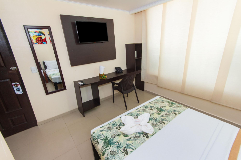 Hotel Marina Suites By GEH Suites