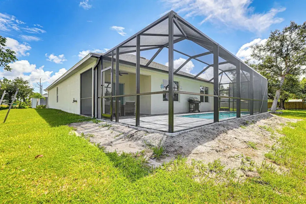 Port Charlotte Home w Pool: 8 Mi to Beach