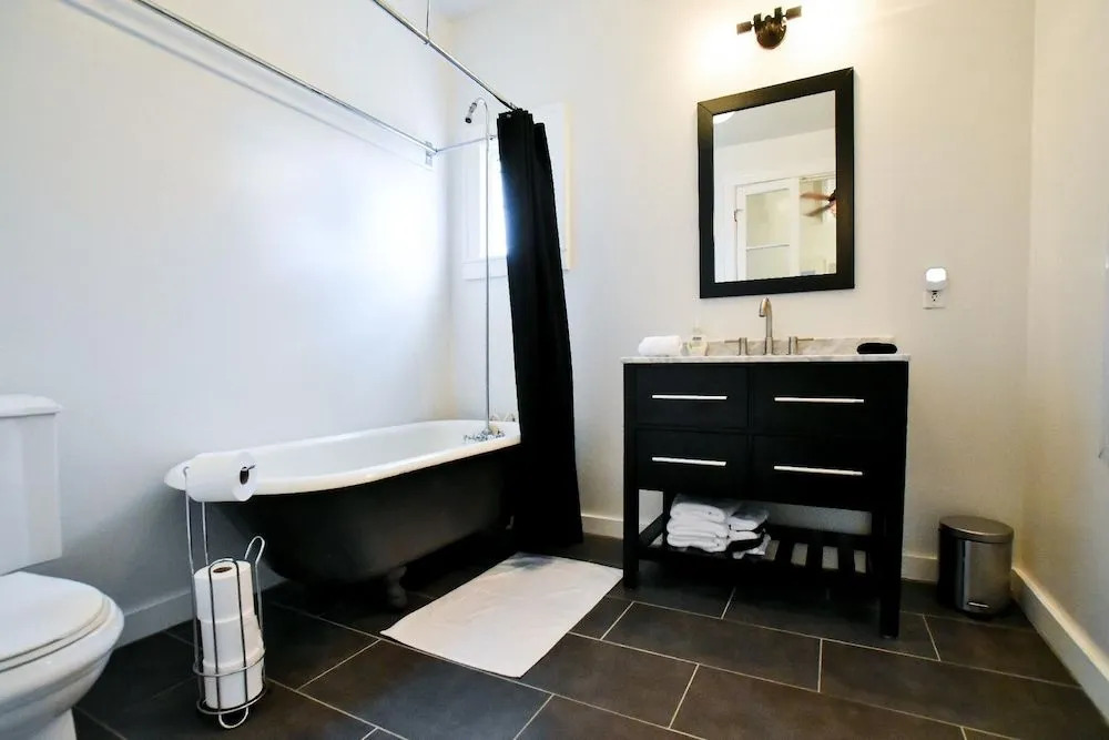 The Marigny Cottage