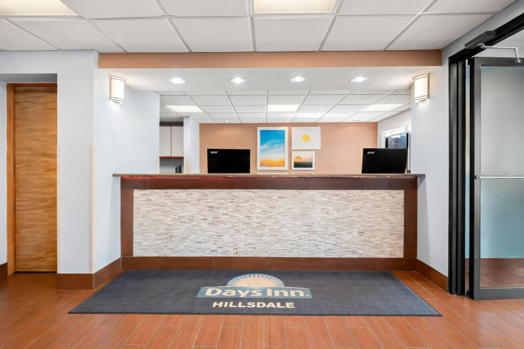 Days Inn by Wyndham Hillsdale