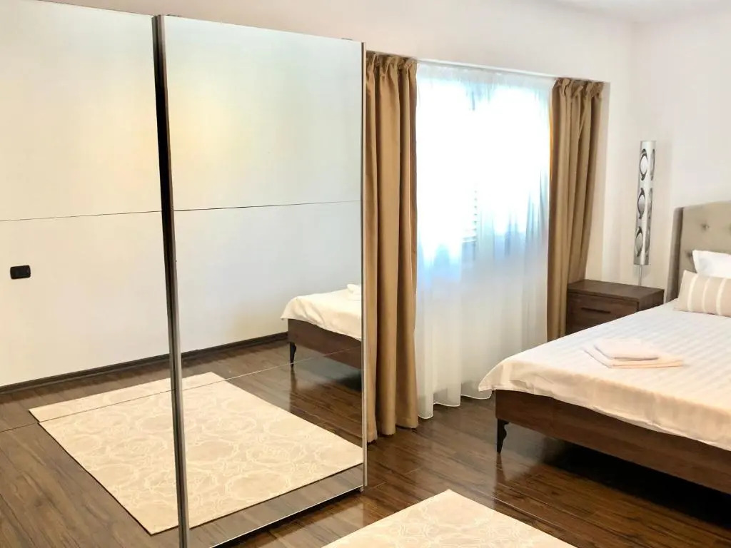 Cara Apartment - 5 min walk to the beach (Delfinariu - bd. Mamaia)