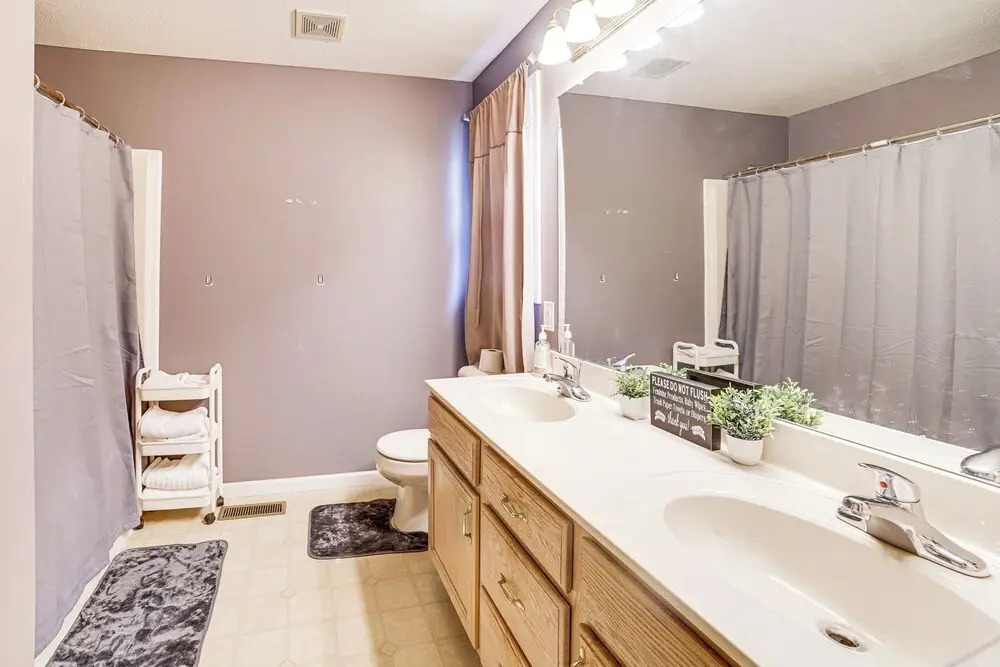 Spacious Champaign Home By University of Illinois!