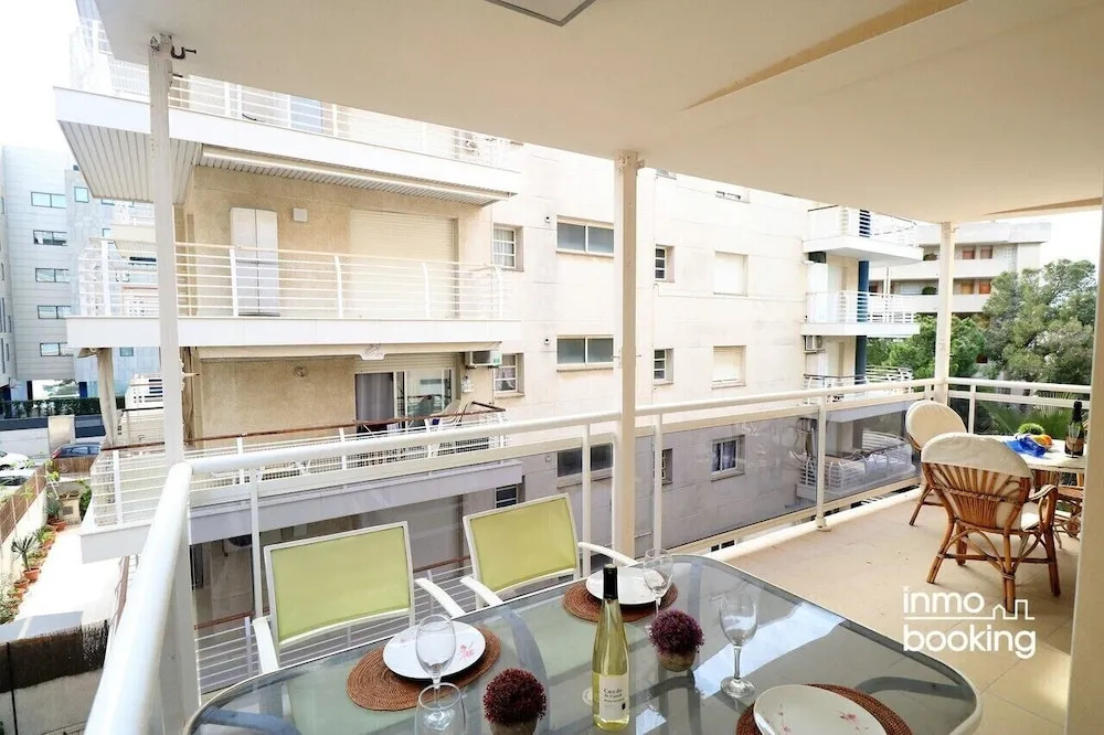 InmoBooking TenorFleta, gran terraza y cerca de la playa
