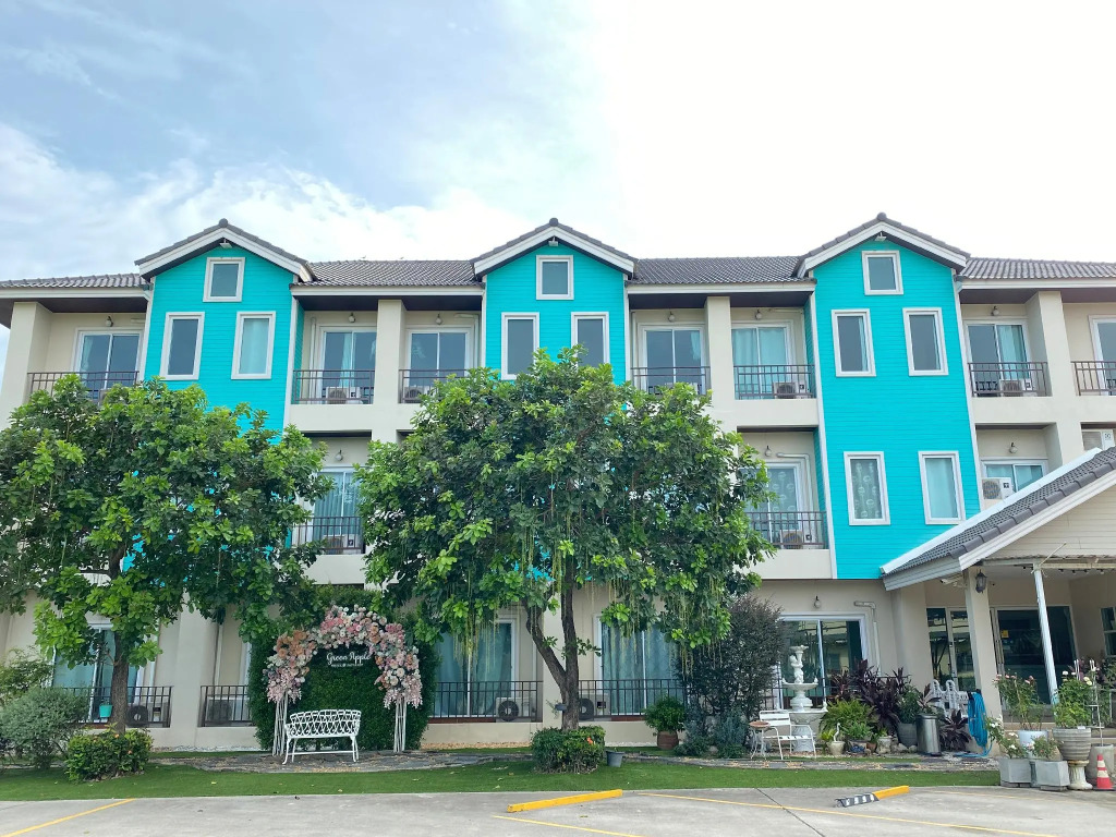 Green Apple Villa
