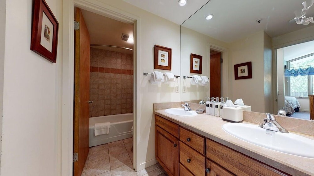 Lichenhearth - CoralTree Residence Collection