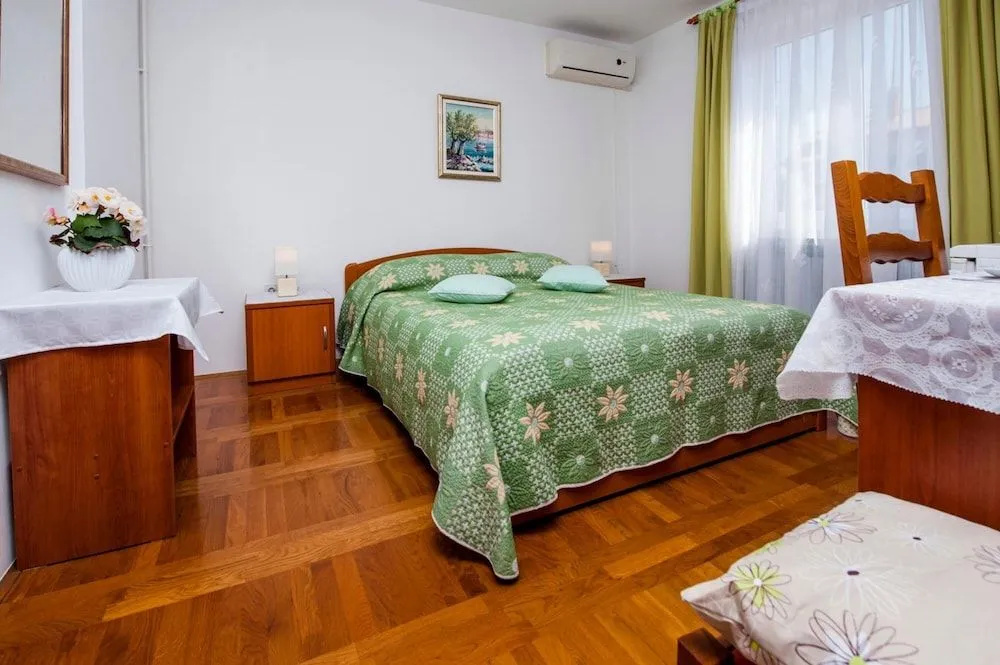 Rooms Stefania